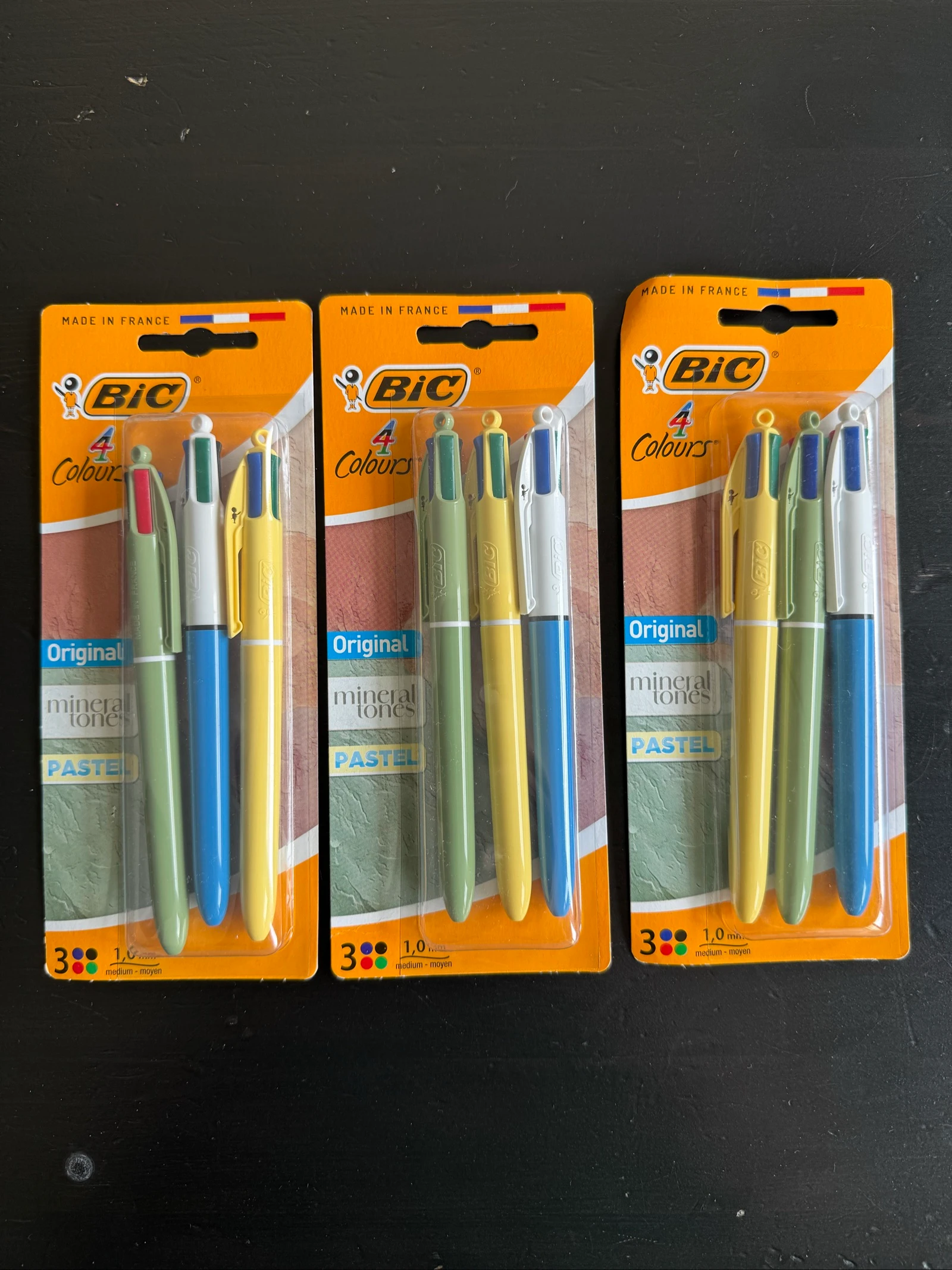 9 stylos bille 4 couleurs bic